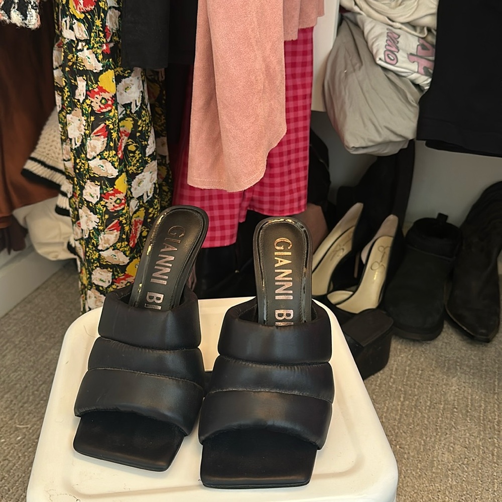 Gianni Bini Square Toe Heels